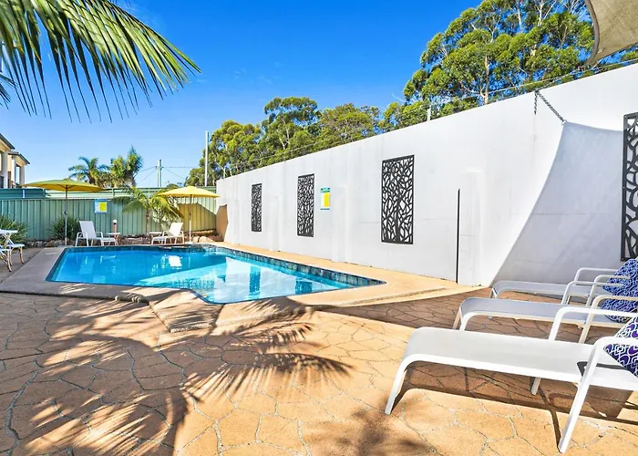 Peninsula Nelson Bay Motel And Serviced Apartments